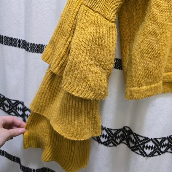 Forever 21 Contemporary yellow knit ruffle long sleeve sweater crew neck small - Picture 6 of 11